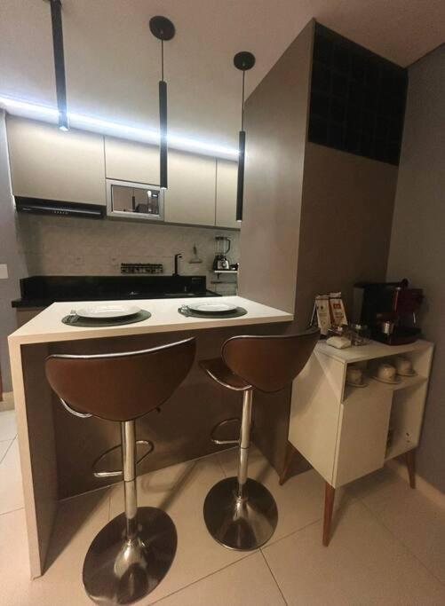 Prox Praia E Shopping Apartamento *